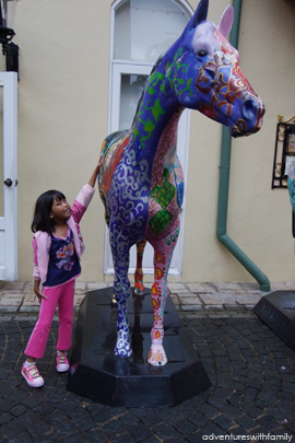 Colmar Tropicale Horse