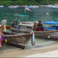 Phi Phi Island-hopping