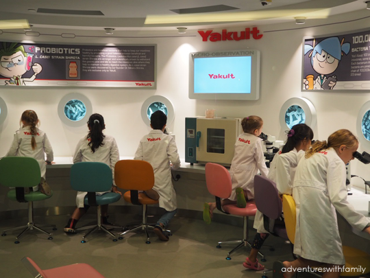 Kidzania-Scientist